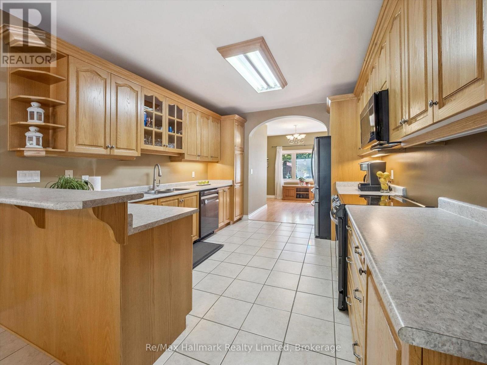 69 Woodchester Avenue, Bracebridge, Ontario  P1L 1H9 - Photo 9 - X12400015