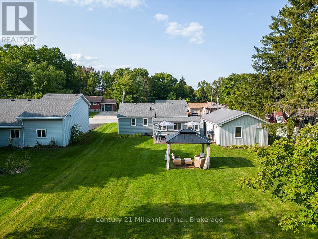 203 Aiken Street, Meaford, Ontario  N4L 1B3 - Photo 27 - X12400059