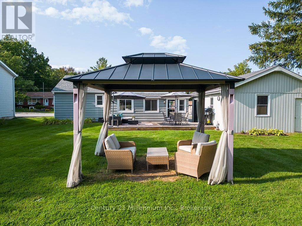 203 Aiken Street, Meaford, Ontario  N4L 1B3 - Photo 26 - X12400059