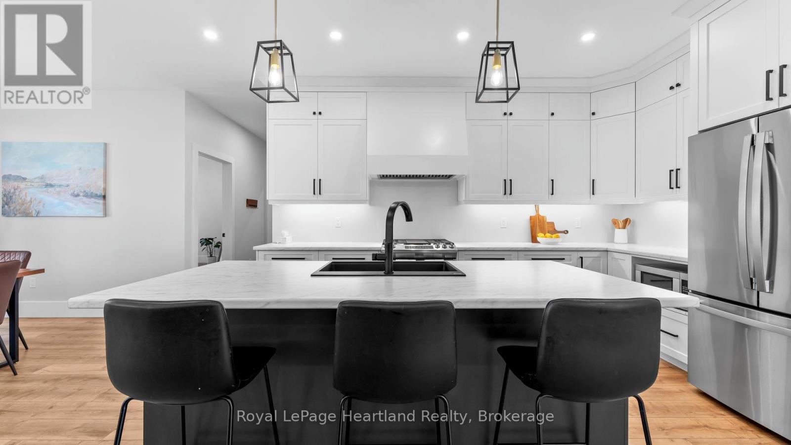 Photo 17 of 50 for 40282 Huron Street