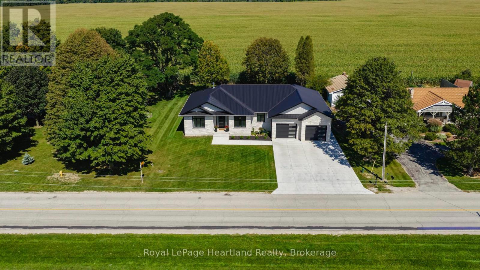 40282 Huron Street, South Huron, Ontario  N0M 1S1 - Photo 4 - X12400089