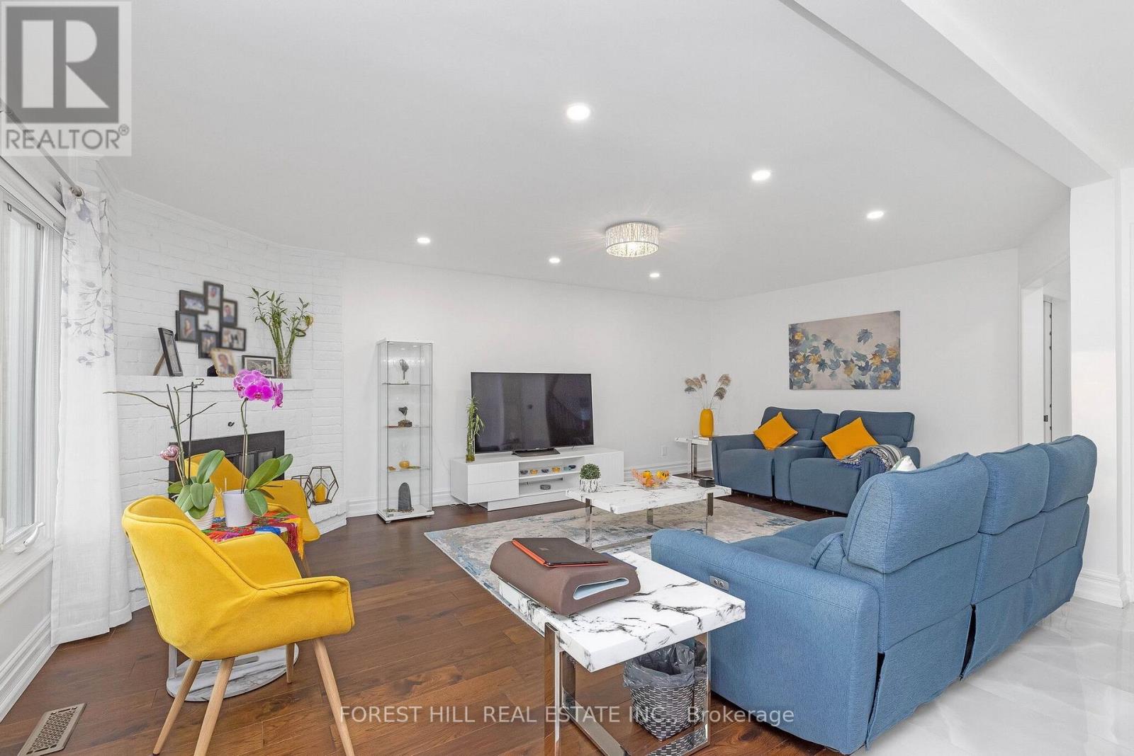 4640 Beaufort Terrace, Mississauga (Central Erin Mills), Ontario  L5M 3H9 - Photo 11 - W12399903