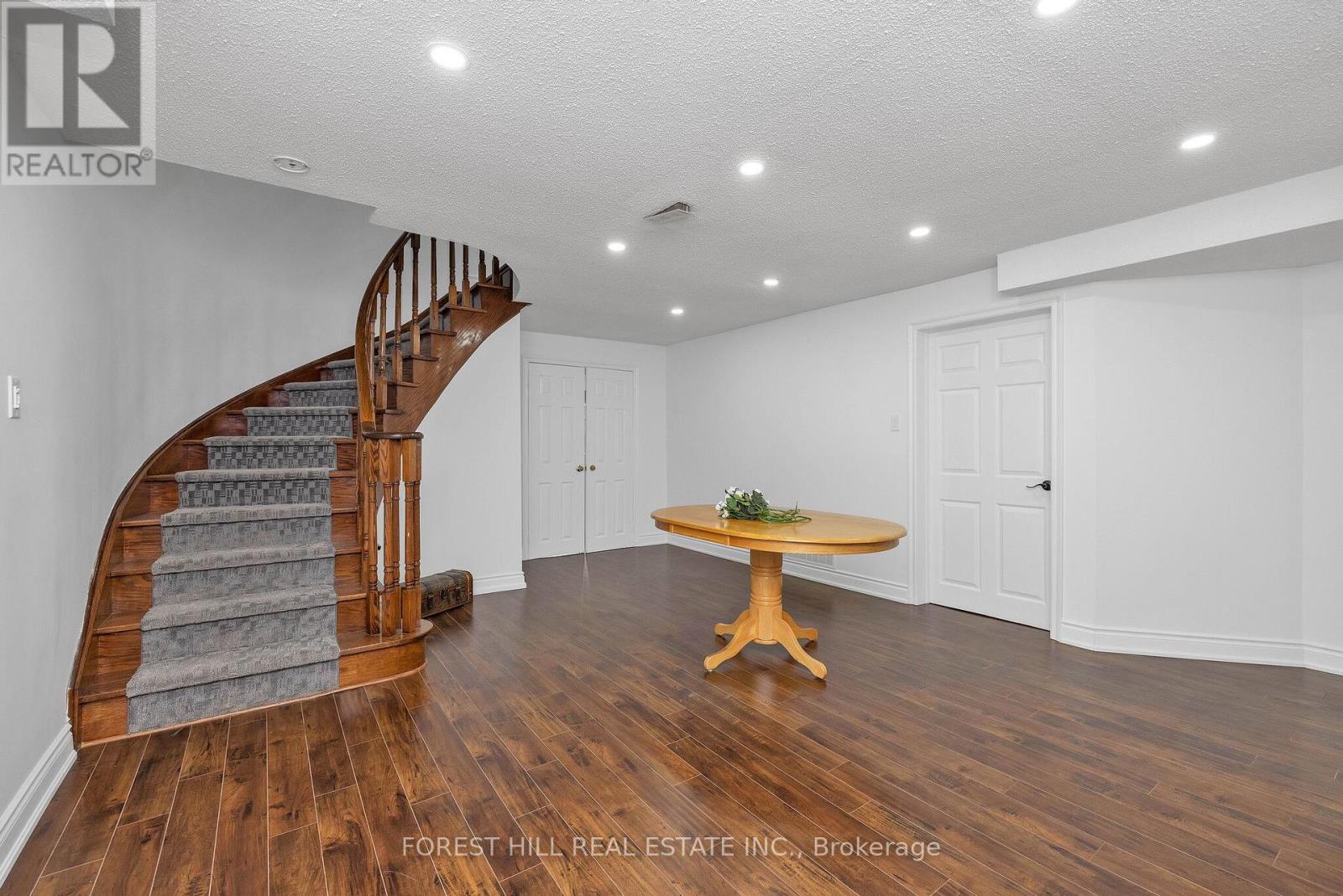 4640 Beaufort Terrace, Mississauga (Central Erin Mills), Ontario  L5M 3H9 - Photo 26 - W12399903