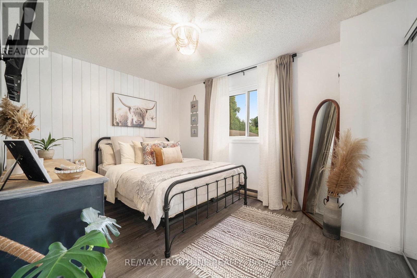 10 Mather Street, Perth, Ontario  K7H 3K6 - Photo 10 - X12393314