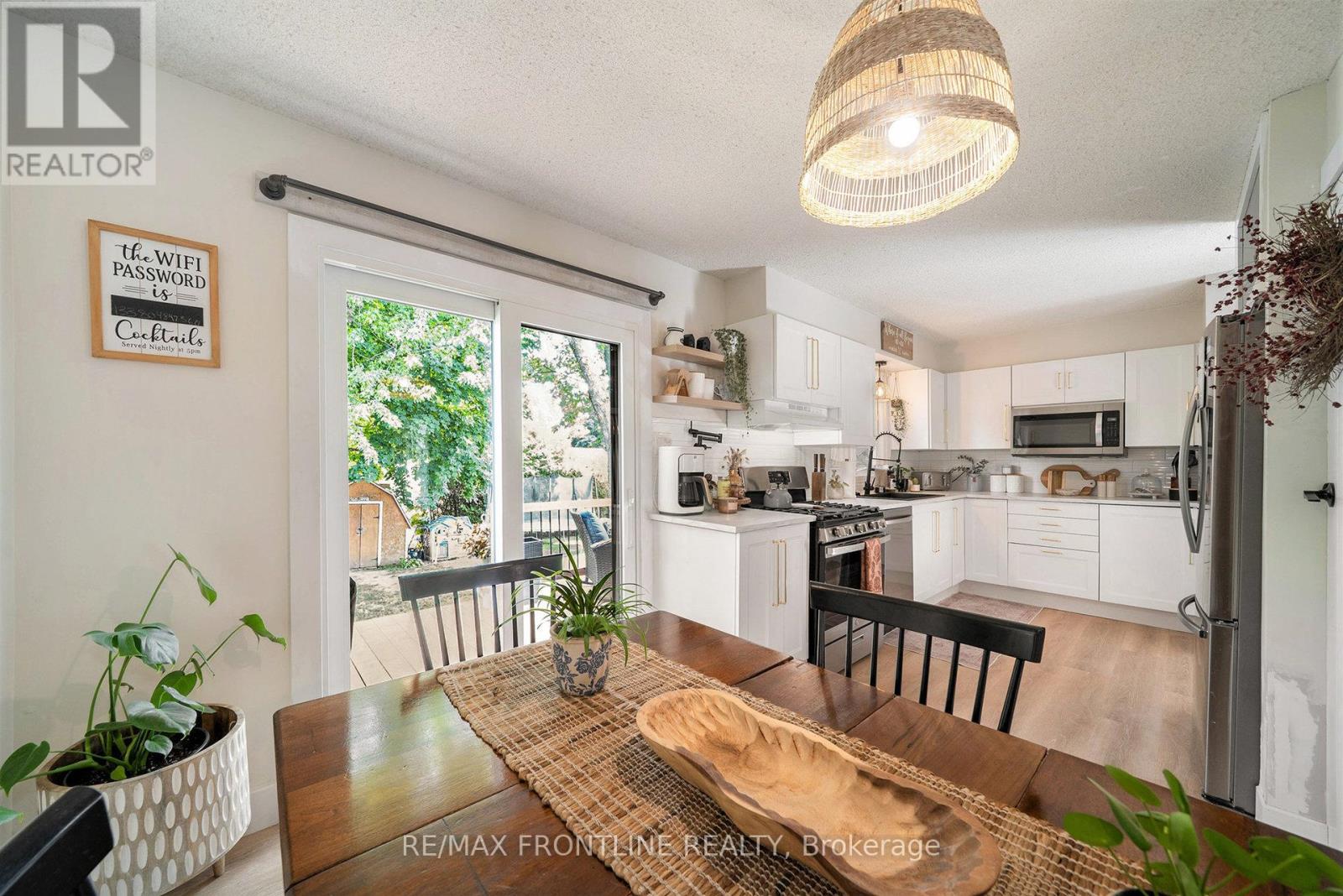 10 Mather Street, Perth, Ontario  K7H 3K6 - Photo 7 - X12393314
