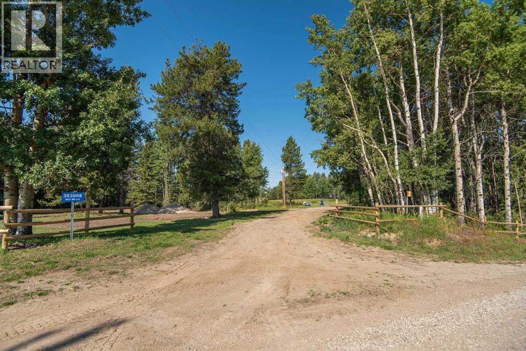 363068 Range Road 50, Rural Clearwater County, Alberta  T4G 0M1 - Photo 2 - A2253006