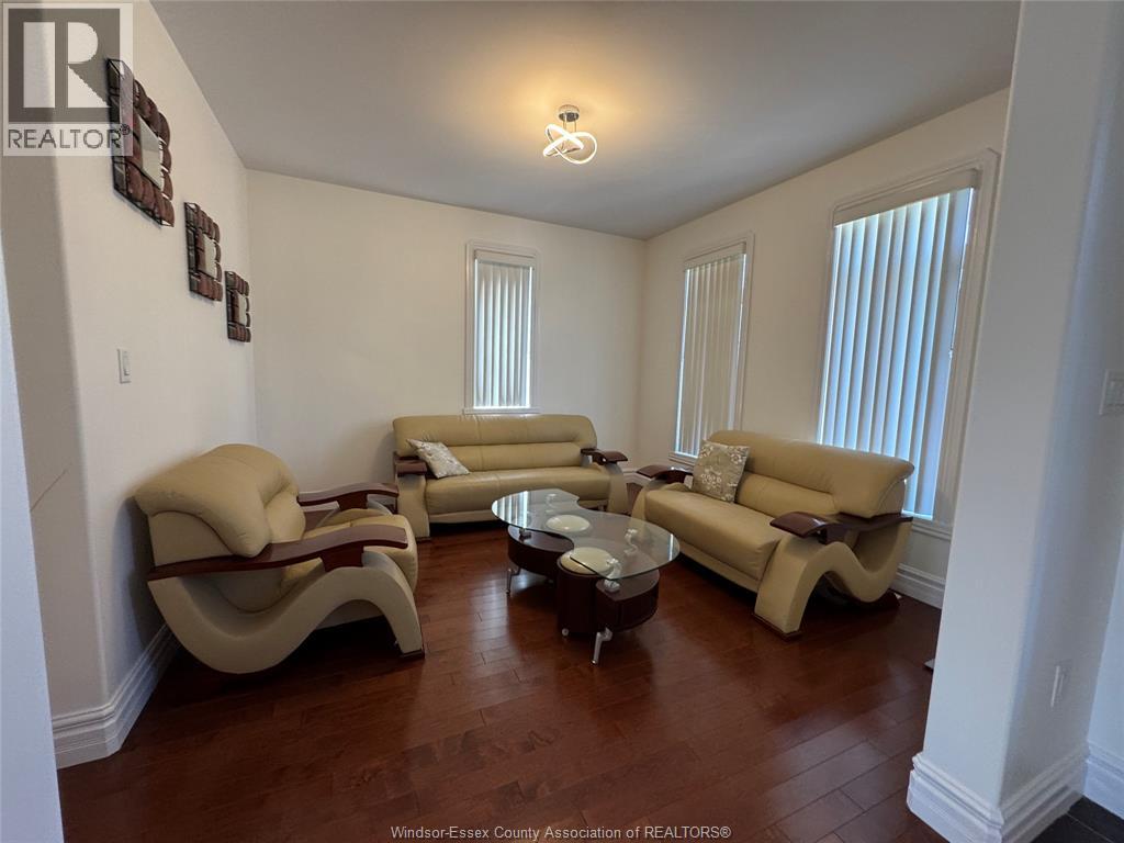 1746 Rankin, Windsor, Ontario  N9B 3W3 - Photo 5 - 25023251