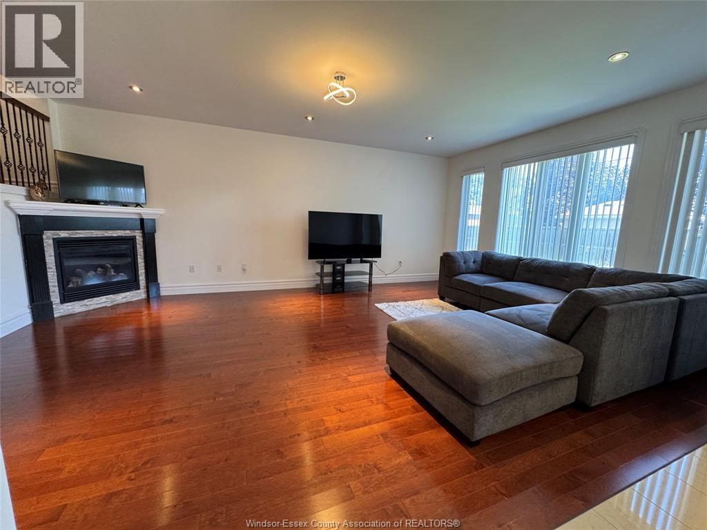 1746 Rankin, Windsor, Ontario  N9B 3W3 - Photo 12 - 25023251