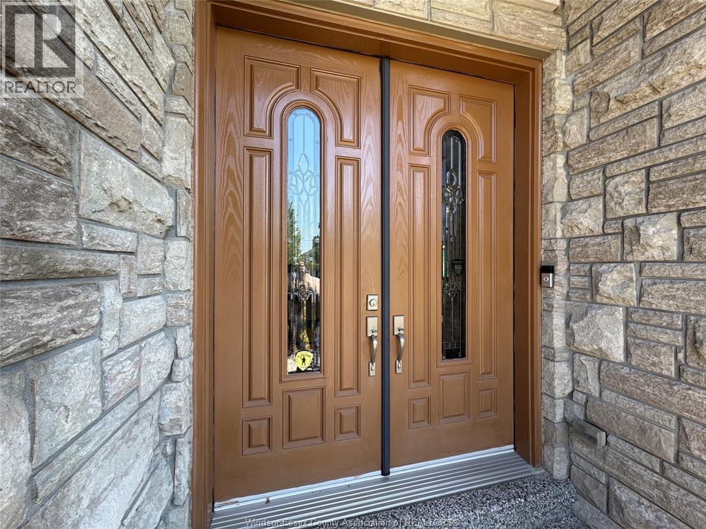 1746 Rankin, Windsor, Ontario  N9B 3W3 - Photo 4 - 25023251