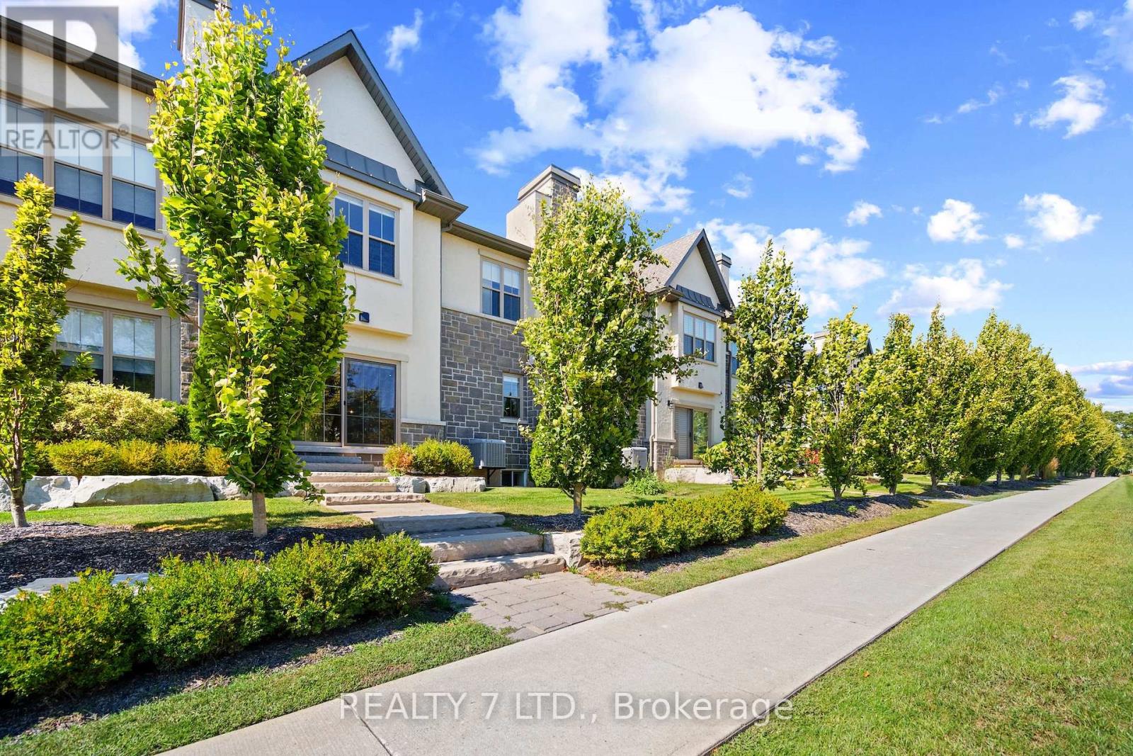 53 Aberdeen Lane S, Niagara-On-The-Lake (Town), Ontario  L0S 1J0 - Photo 2 - X12399817