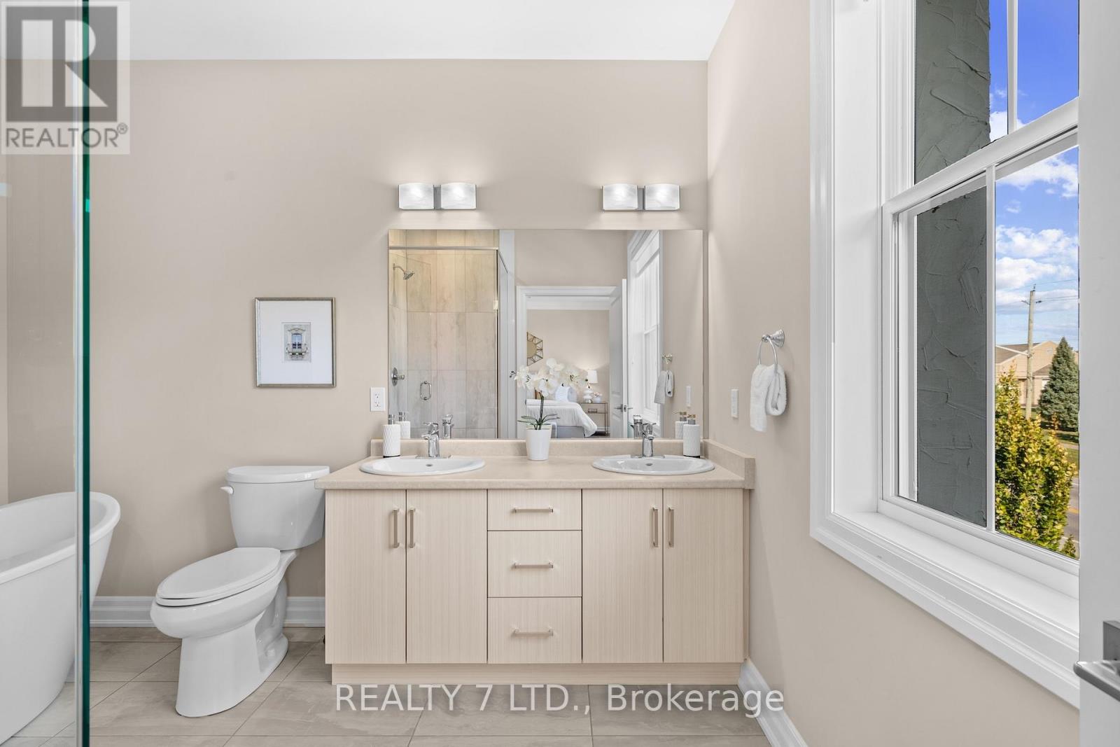 53 Aberdeen Lane S, Niagara-On-The-Lake (Town), Ontario  L0S 1J0 - Photo 25 - X12399817