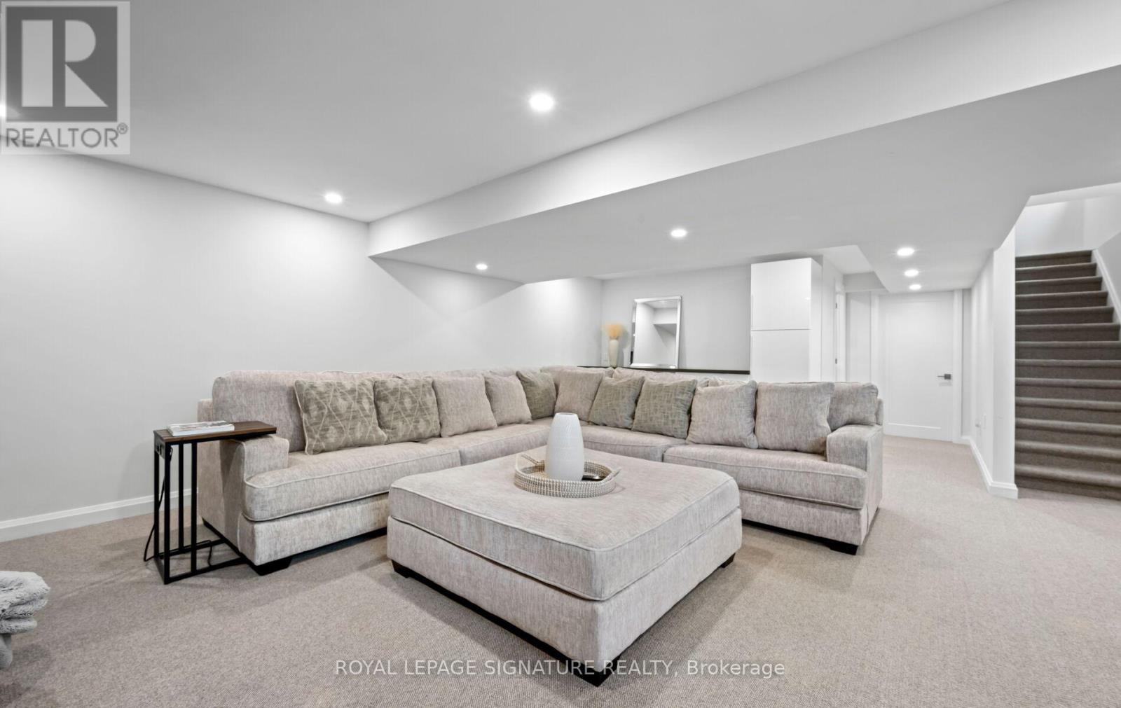 22 - 35 Midhurst Heights, Hamilton, Ontario  L8J 0K9 - Photo 43 - X12399889