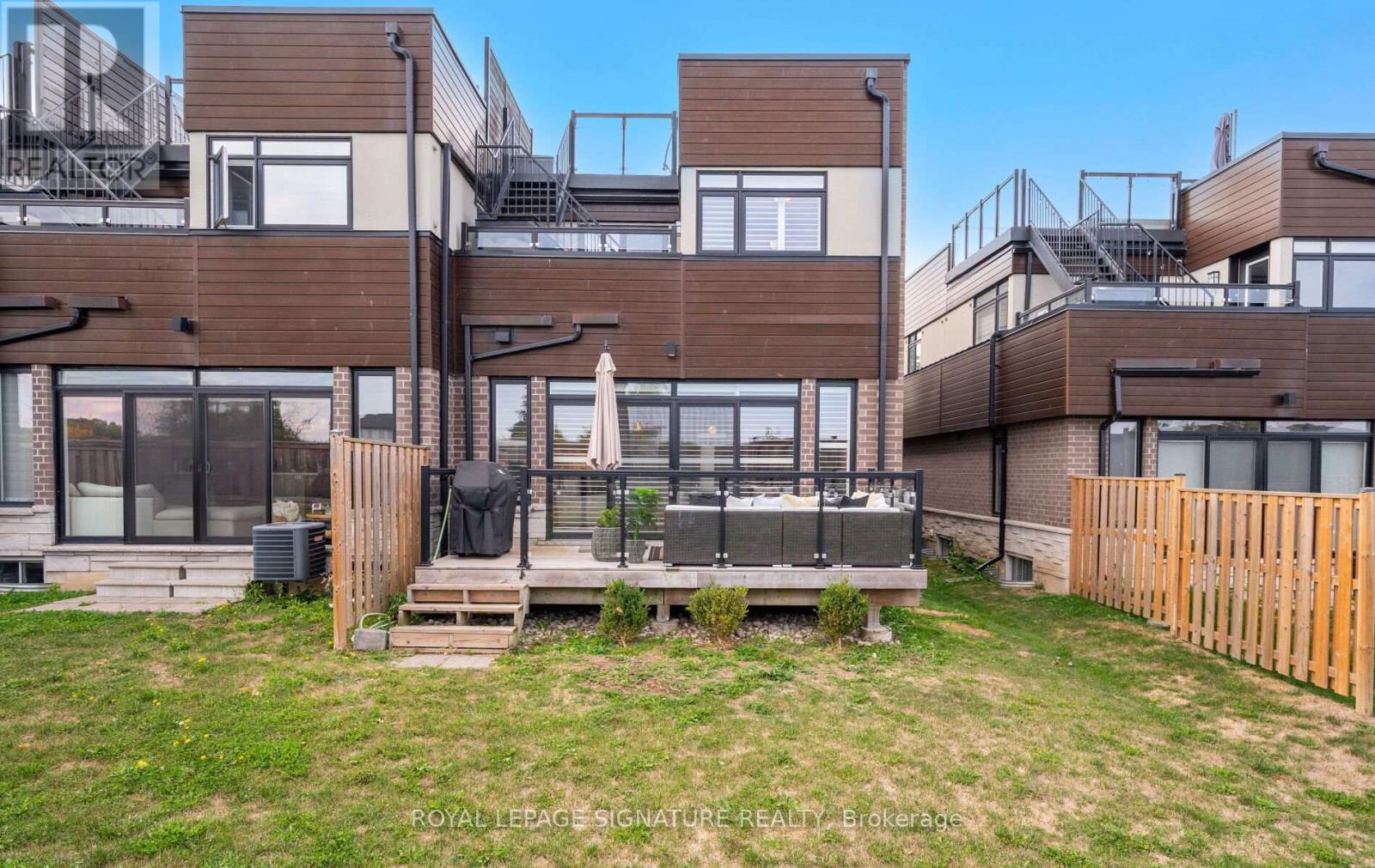 22 - 35 Midhurst Heights, Hamilton, Ontario  L8J 0K9 - Photo 49 - X12399889