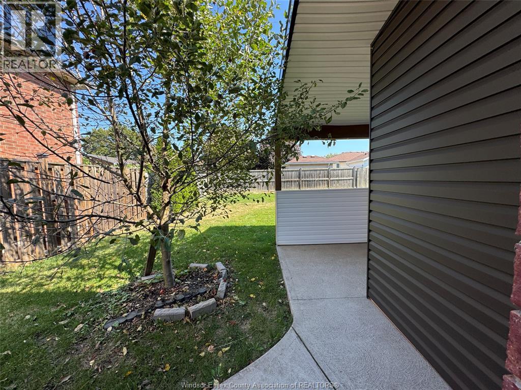 1746 Rankin, Windsor, Ontario  N9B 3W3 - Photo 41 - 25023251