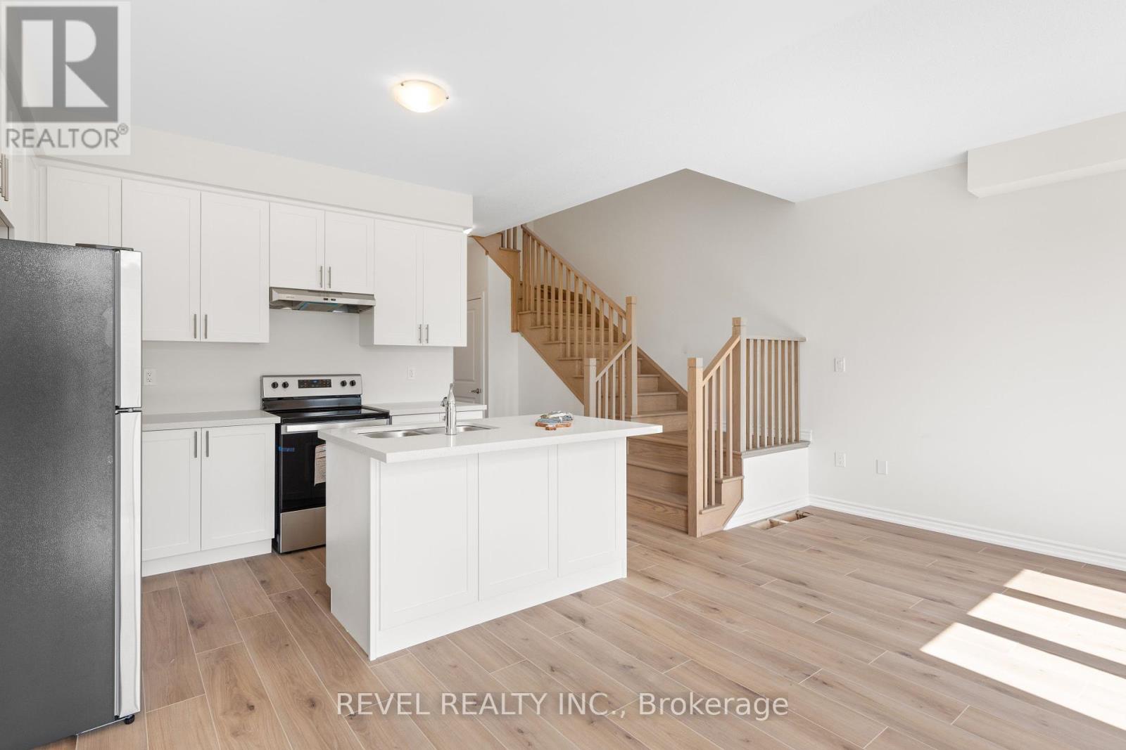 38 Hickey Lane, Kawartha Lakes, Ontario  K9V 1T9 - Photo 13 - X12363503