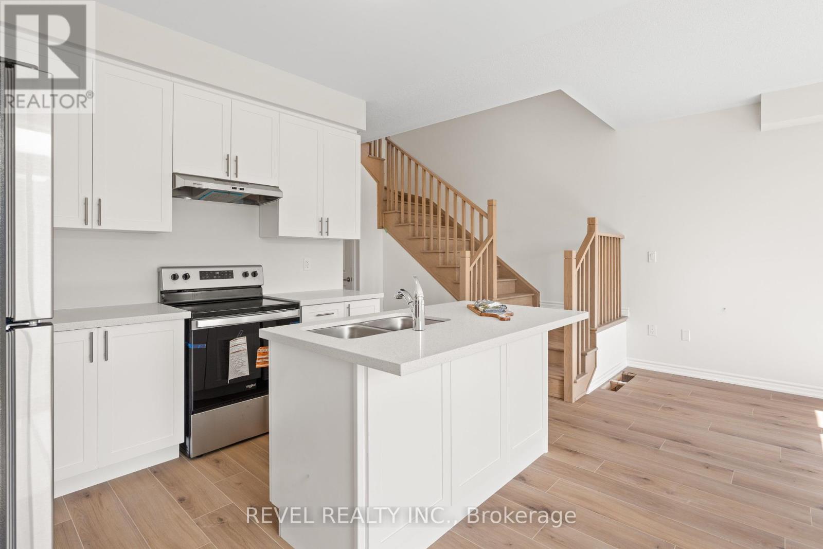 38 Hickey Lane, Kawartha Lakes, Ontario  K9V 1T9 - Photo 11 - X12363503