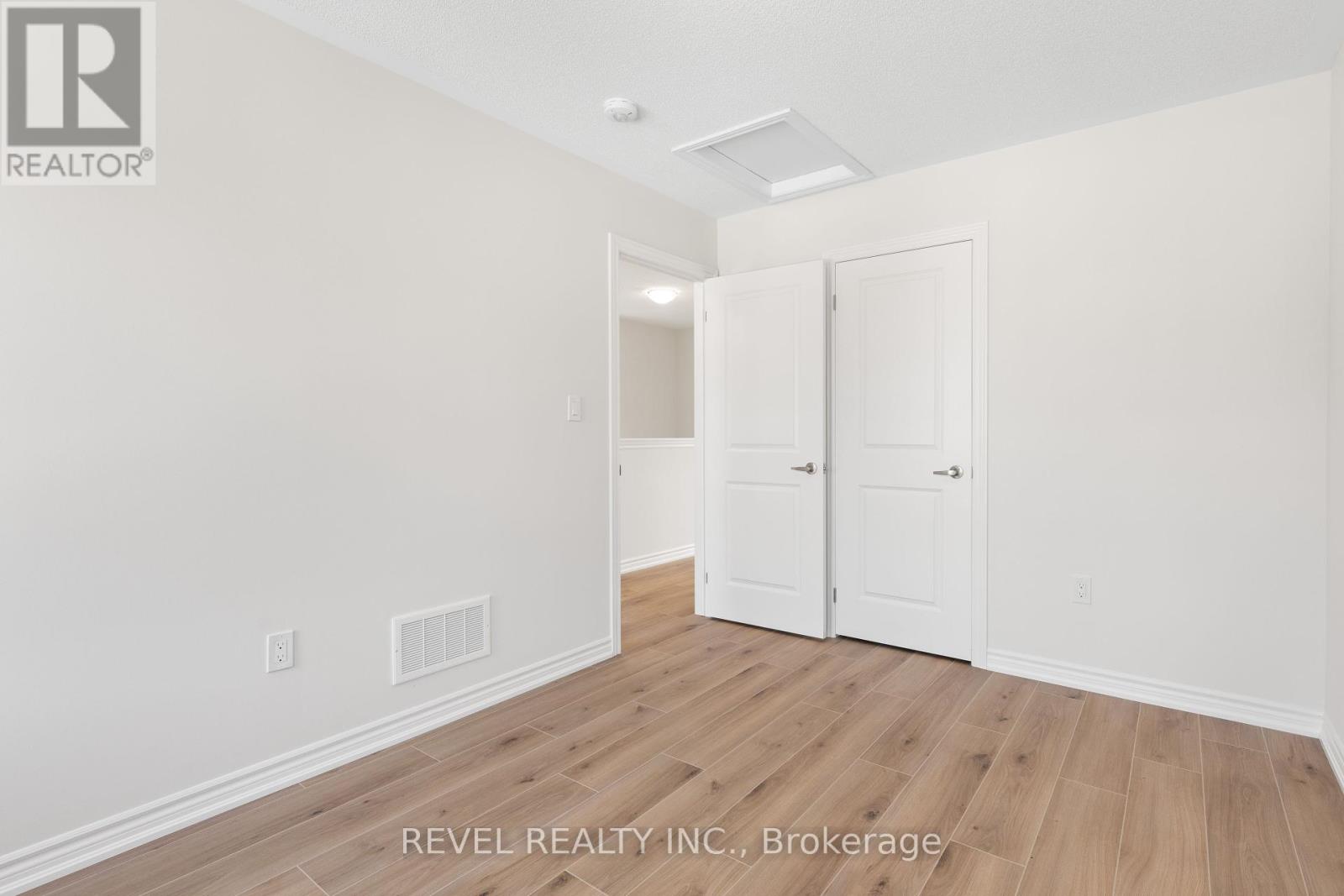 38 Hickey Lane, Kawartha Lakes, Ontario  K9V 1T9 - Photo 28 - X12363503