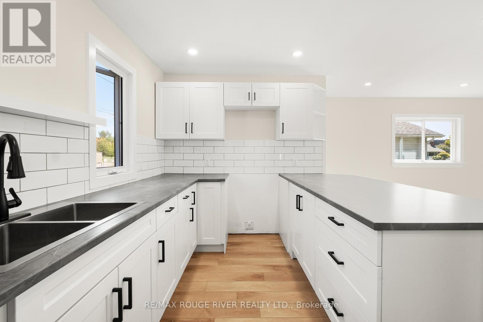 363 Campbell Street, Cobourg, Ontario  K9A 4C1 - Photo 11 - X12398523