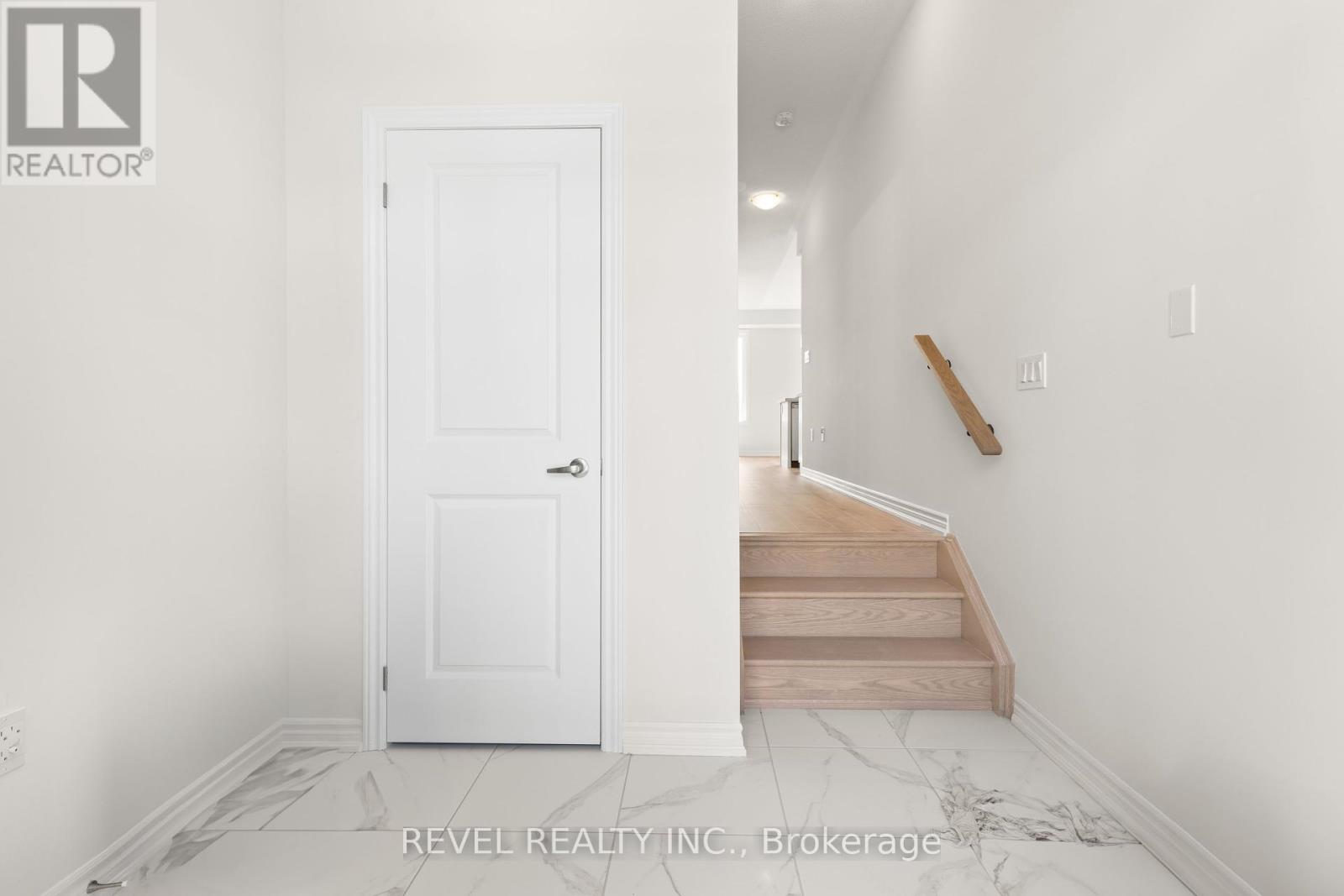 38 Hickey Lane, Kawartha Lakes, Ontario  K9V 1T9 - Photo 7 - X12363503