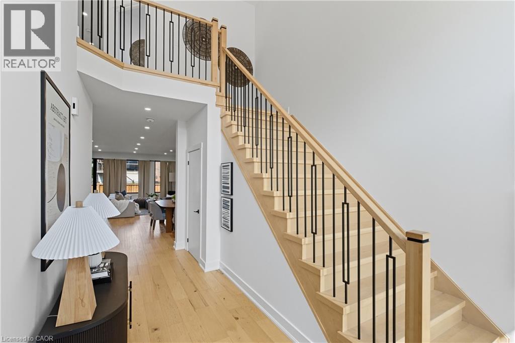 20 Ivy Crescent, Thorold, Ontario  L2V 0J9 - Photo 3 - 40769192