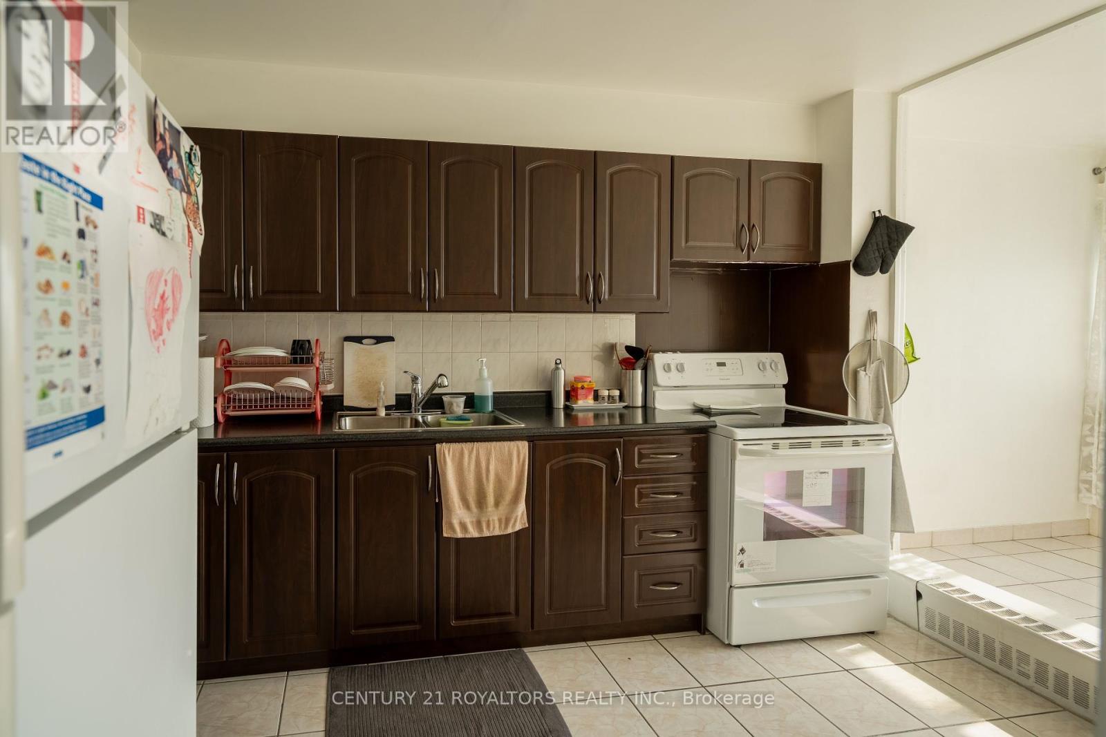 906 - 725 Don Mill Road, Toronto, Ontario  M3C 1S8 - Photo 8 - C12400107