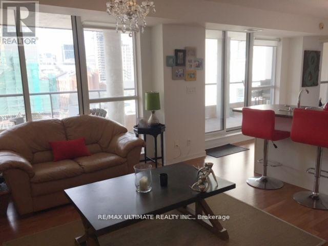 809 - 76 Shuter Street, Toronto, Ontario  M5B 1B4 - Photo 2 - C12400109