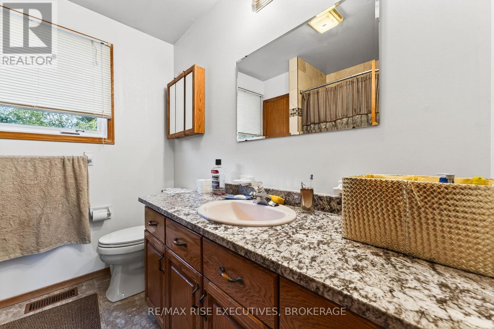 891 Sandringham Place, Kingston (North Of Taylor-Kidd Blvd), Ontario  K7P 1N2 - Photo 12 - X12400179