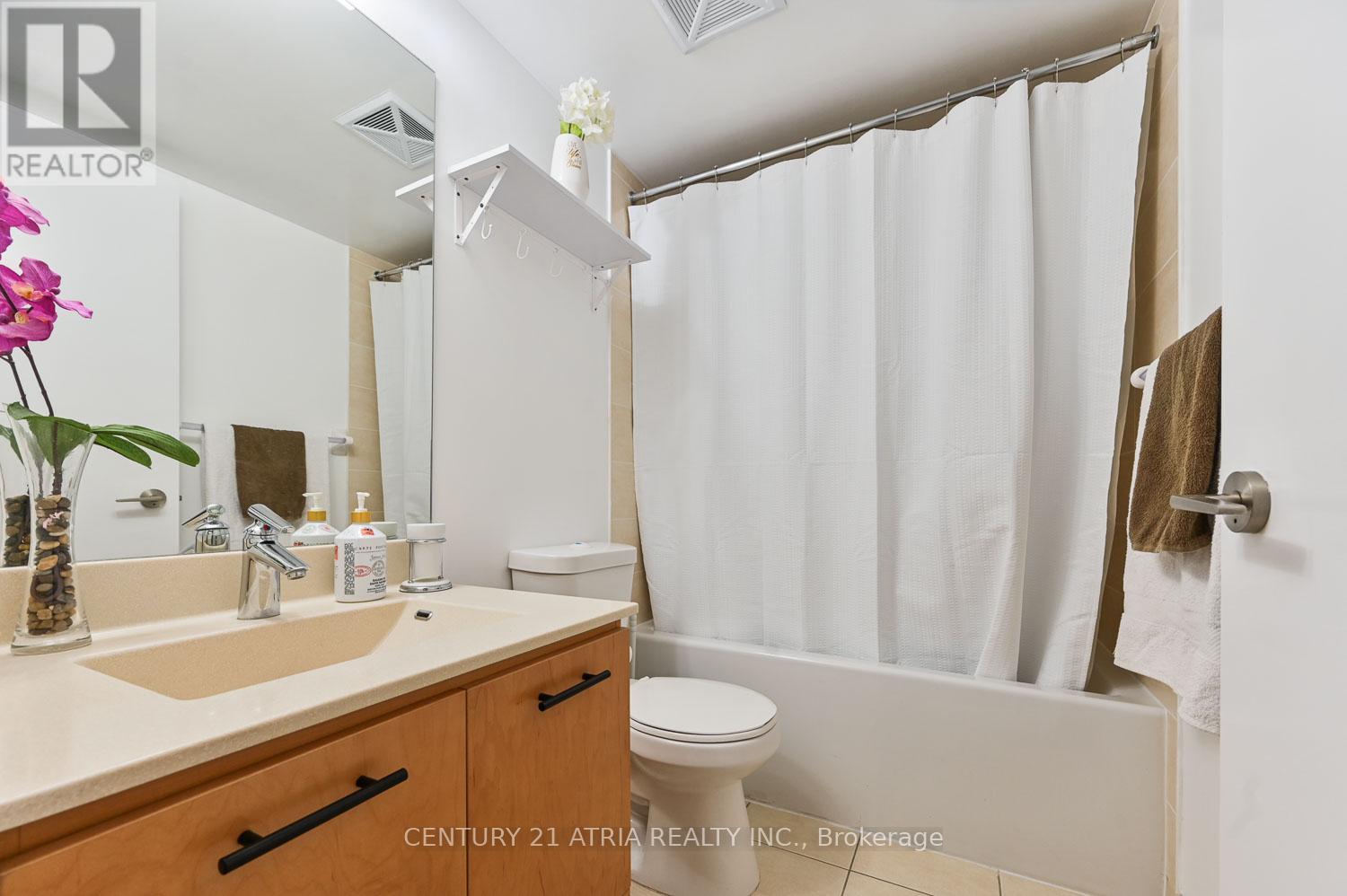 2405 - 125 Village Green Square, Toronto, Ontario  M1S 0G3 - Photo 25 - E12399033
