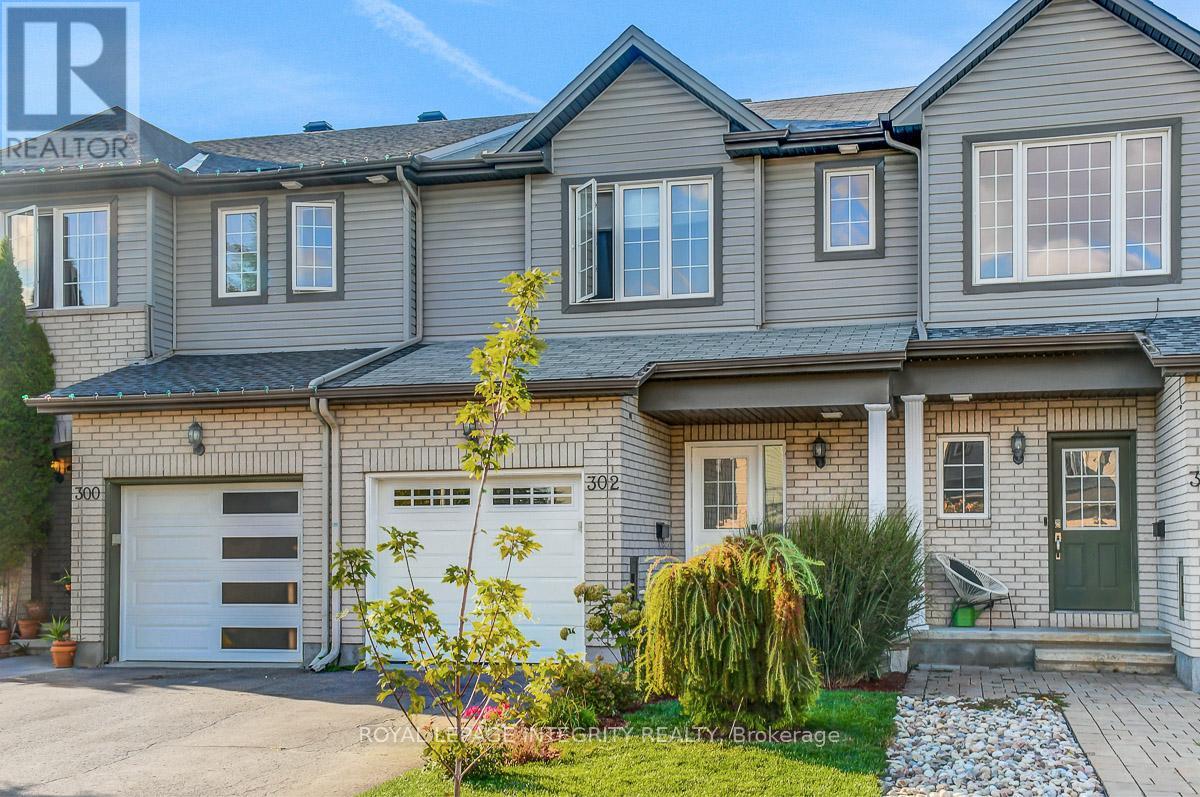 302 BRIGITTA STREET, Ottawa, Ontario