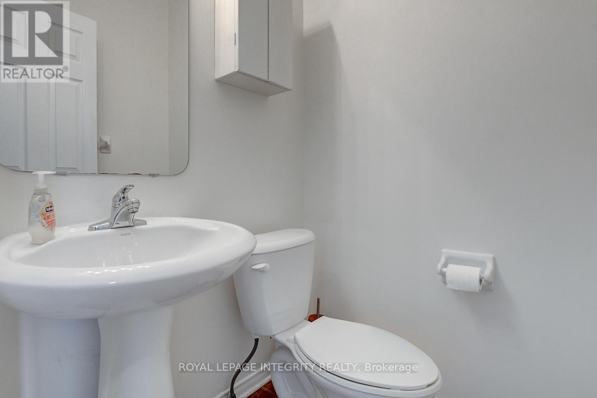 302 Brigitta Street, Ottawa, Ontario  K2S 0H8 - Photo 12 - X12400173