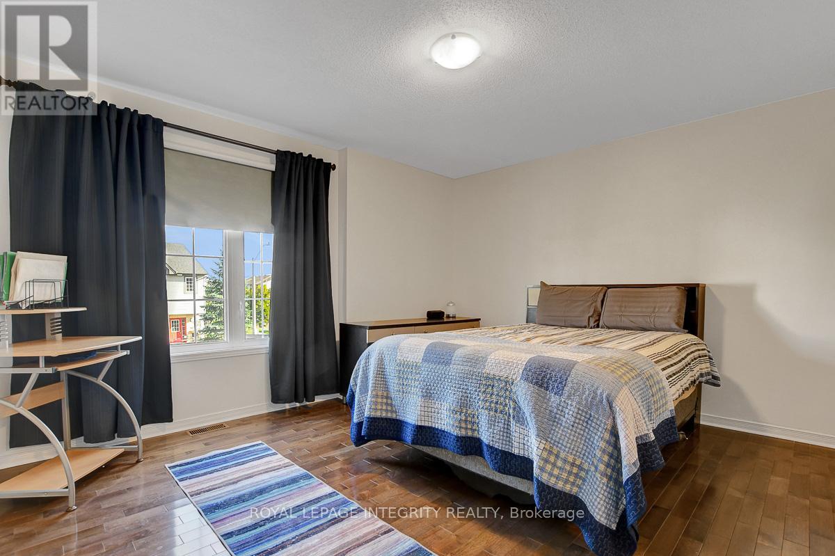 302 Brigitta Street, Ottawa, Ontario  K2S 0H8 - Photo 13 - X12400173