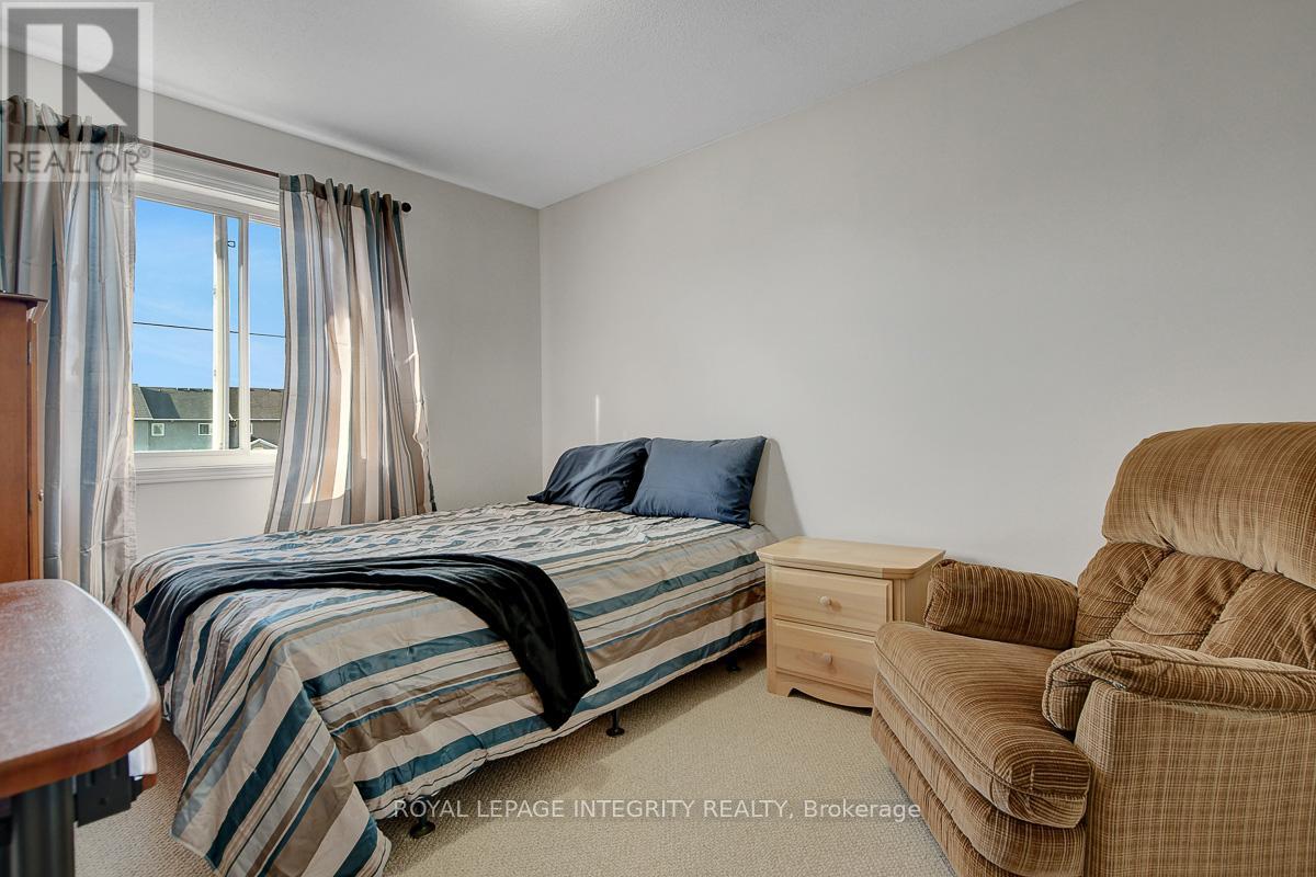 302 Brigitta Street, Ottawa, Ontario  K2S 0H8 - Photo 18 - X12400173