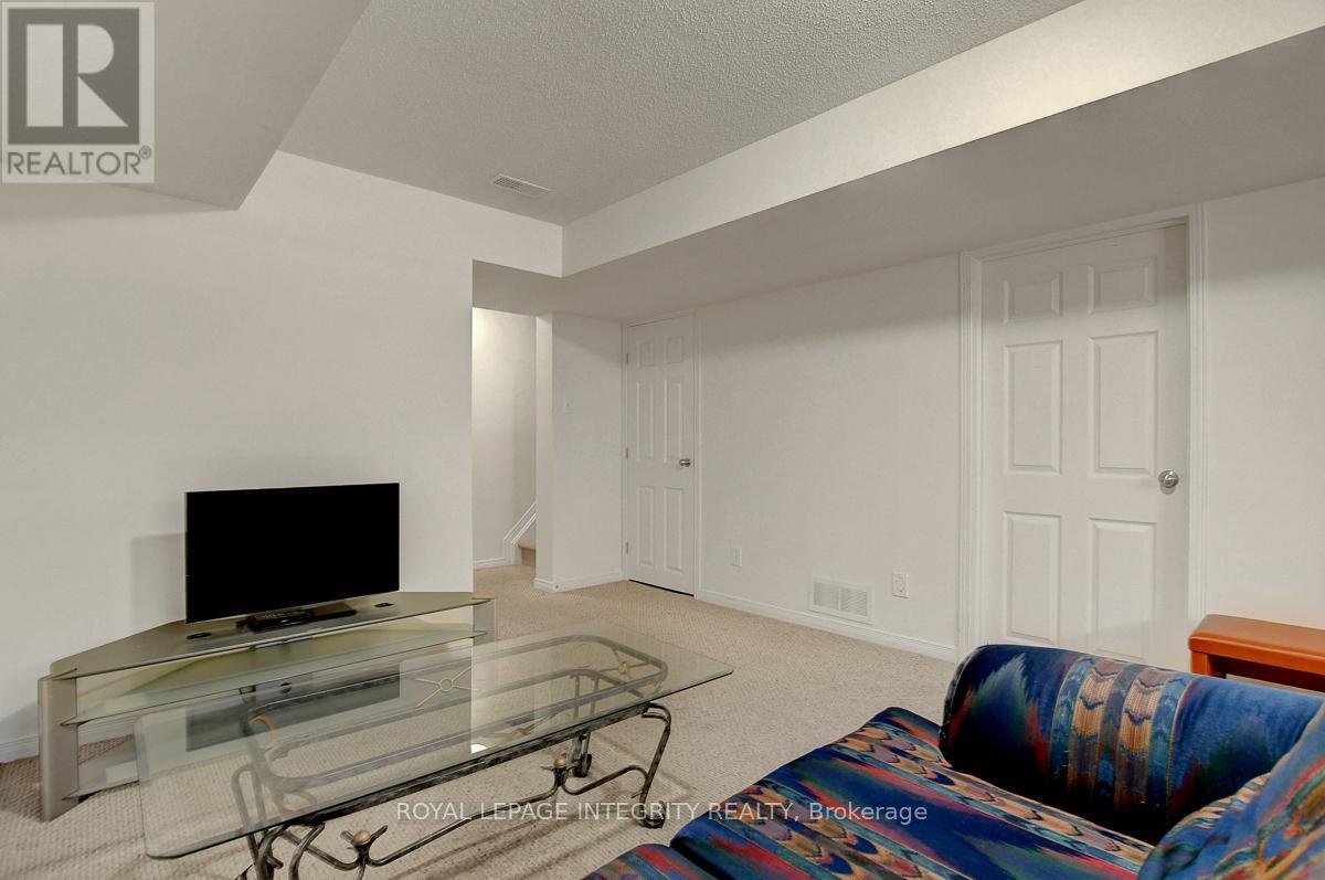 302 Brigitta Street, Ottawa, Ontario  K2S 0H8 - Photo 21 - X12400173