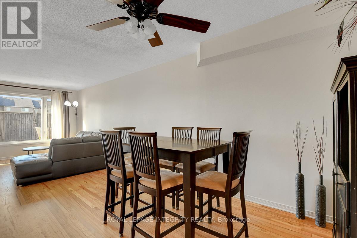 302 Brigitta Street, Ottawa, Ontario  K2S 0H8 - Photo 5 - X12400173