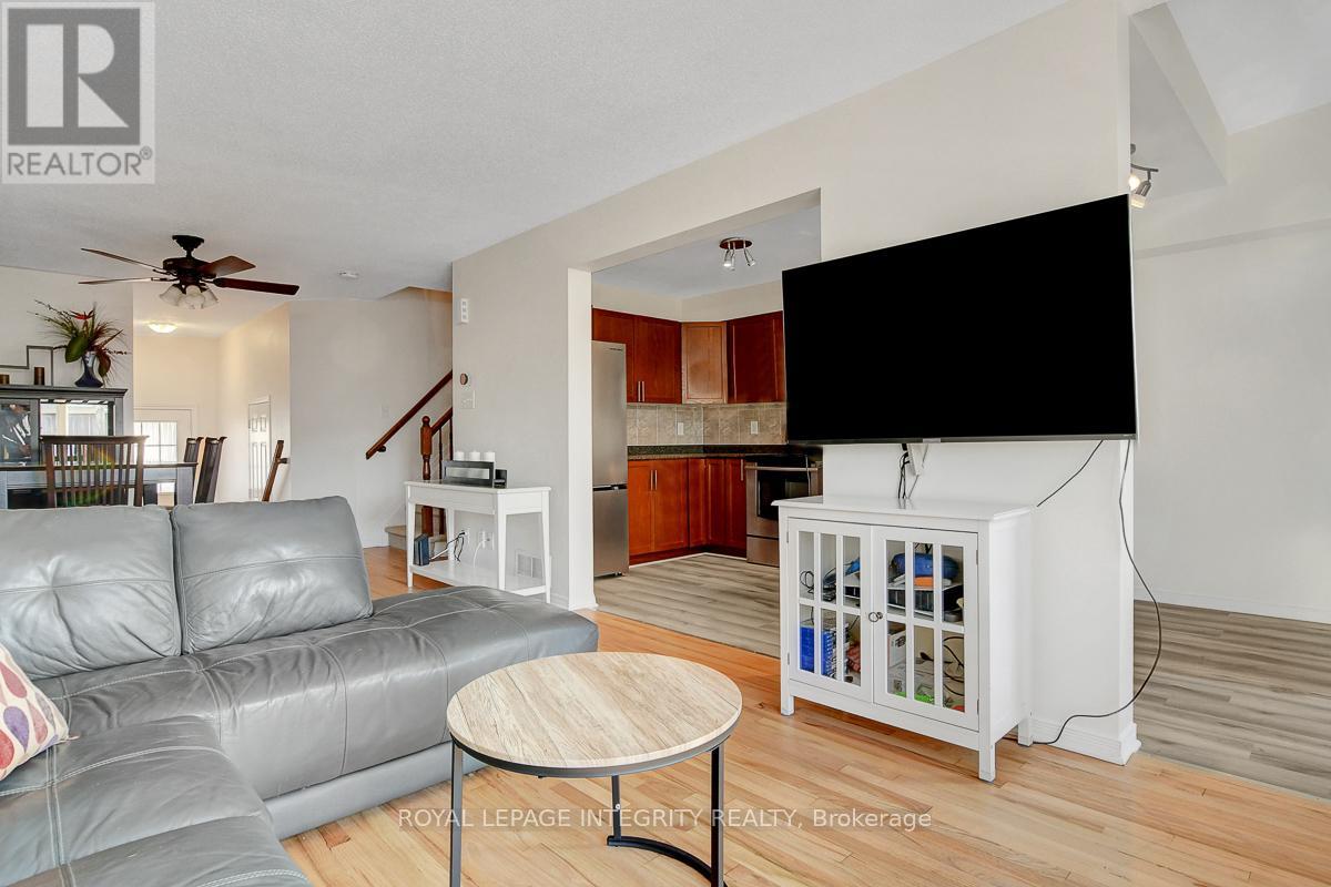 302 Brigitta Street, Ottawa, Ontario  K2S 0H8 - Photo 8 - X12400173