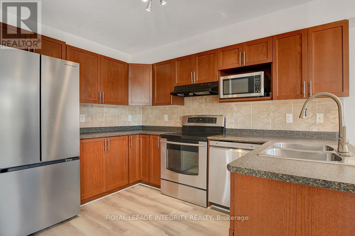 302 Brigitta Street, Ottawa, Ontario  K2S 0H8 - Photo 9 - X12400173