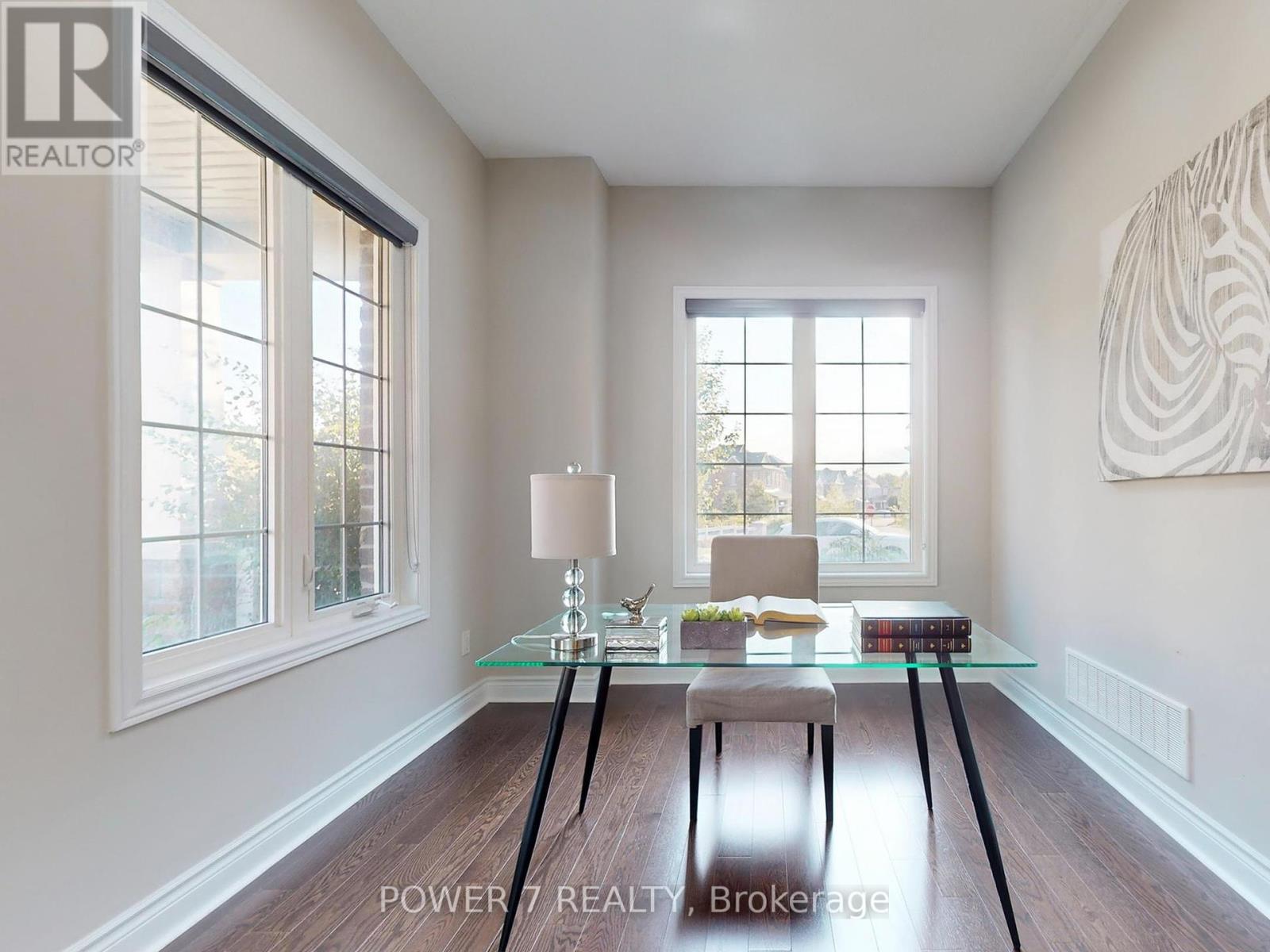 61 Match Point Court, Aurora, Ontario  L4G 3J1 - Photo 21 - N12399918