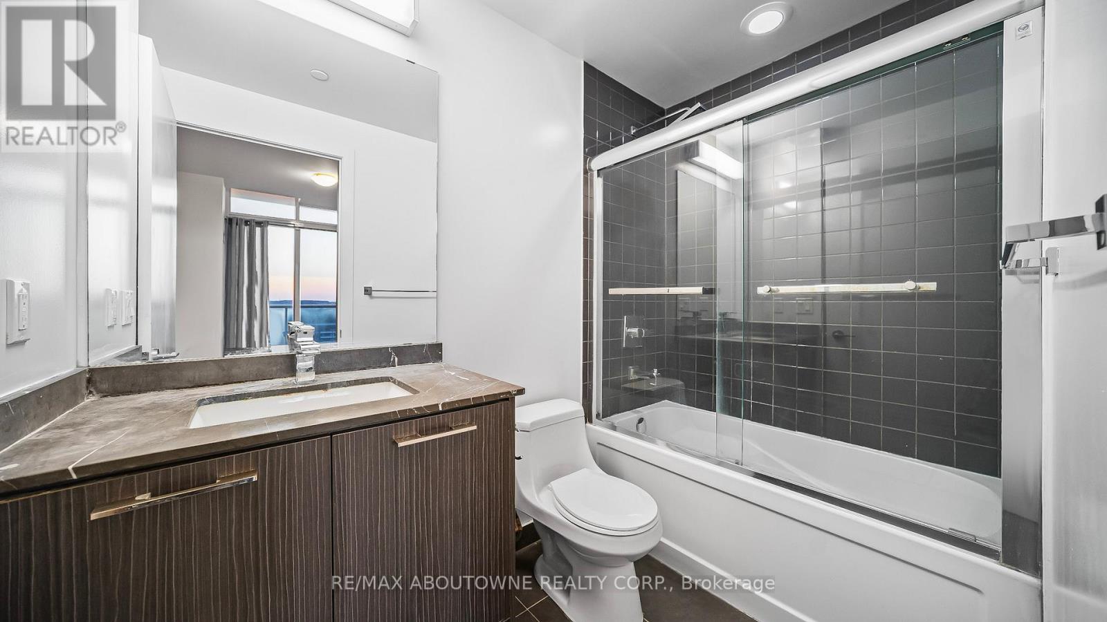 Lorem Ipsum Dolor Sit Ame, Richmond Hill, Ontario  L4C  - Photo 25 - DEMO28855040