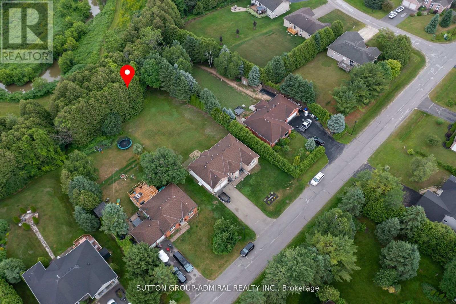 11 Club Court, Wasaga Beach, Ontario  L9Z 1J8 - Photo 34 - S12400047