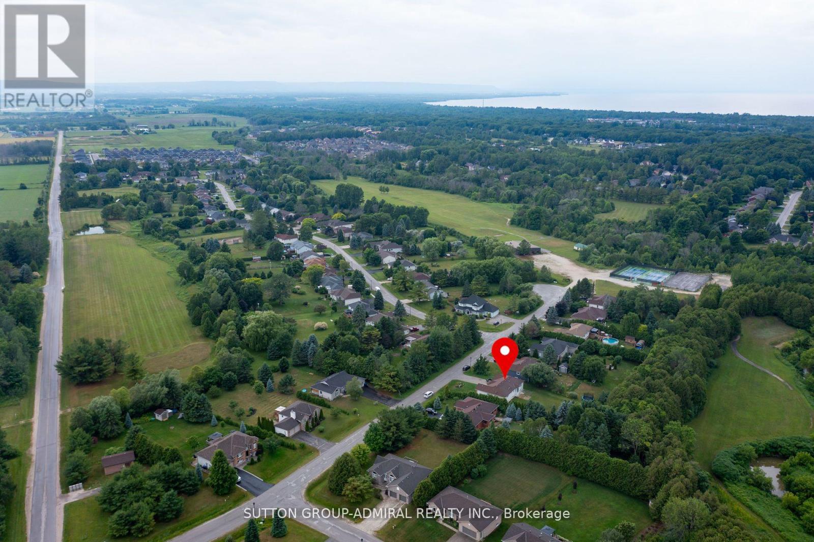11 Club Court, Wasaga Beach, Ontario  L9Z 1J8 - Photo 38 - S12400047