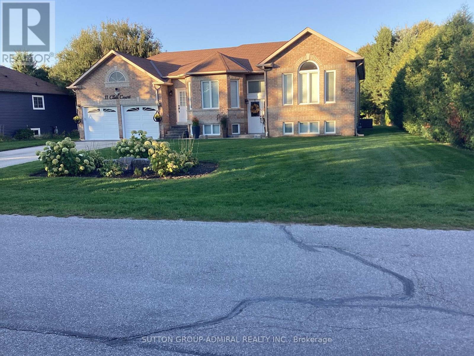 11 Club Court, Wasaga Beach, Ontario  L9Z 1J8 - Photo 42 - S12400047