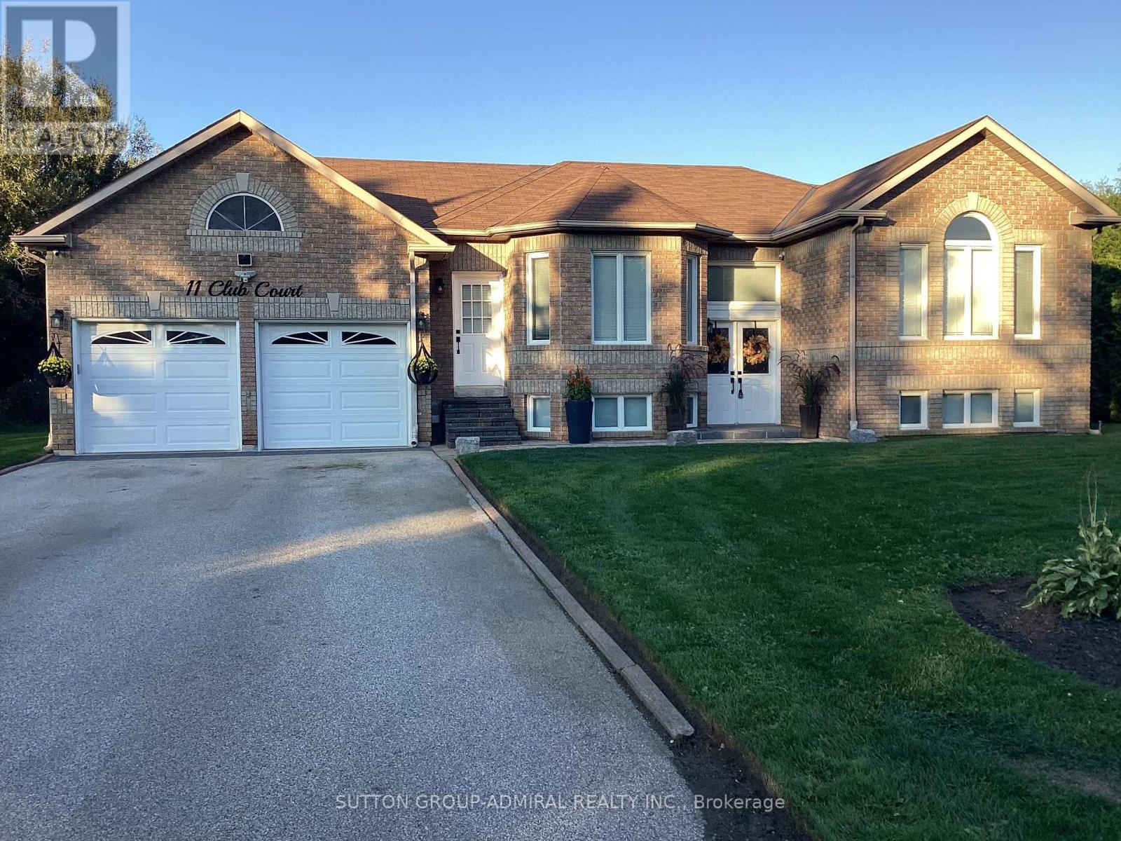11 Club Court, Wasaga Beach, Ontario  L9Z 1J8 - Photo 44 - S12400047