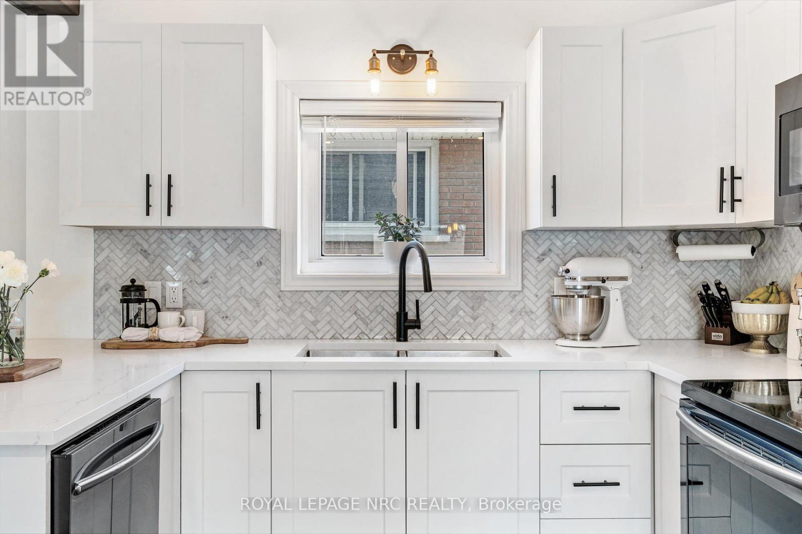 Lorem Ipsum Dolor, St. Catharines, Ontario  L2M  - Photo 11 - DEMO28855070
