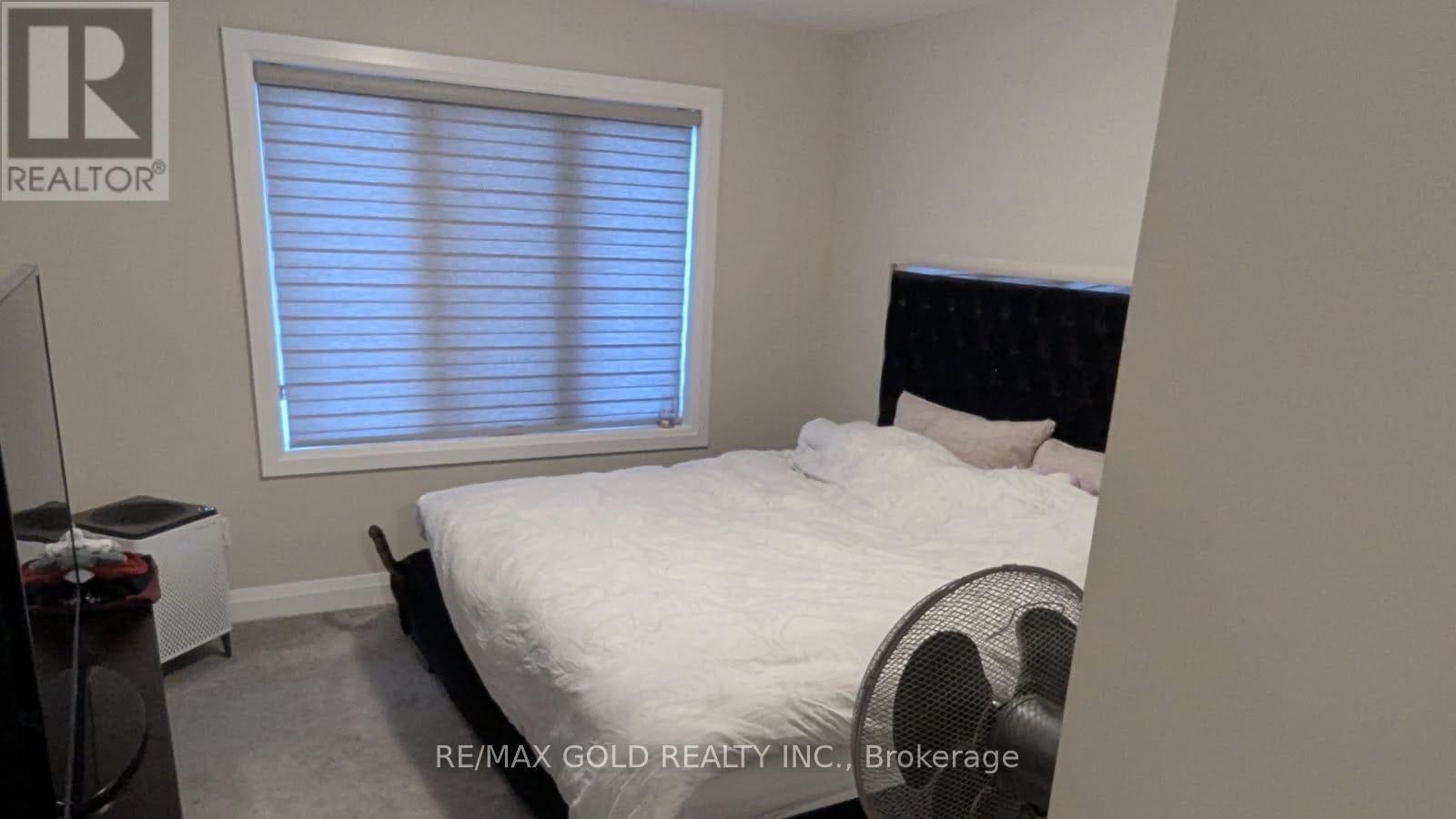 14 Sportsman Hill Street, Kitchener, Ontario  N2P 0J2 - Photo 2 - X12398820