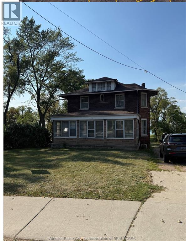 MLS# 25023229: 3026 SANDWICH STREET, Windsor, Canada