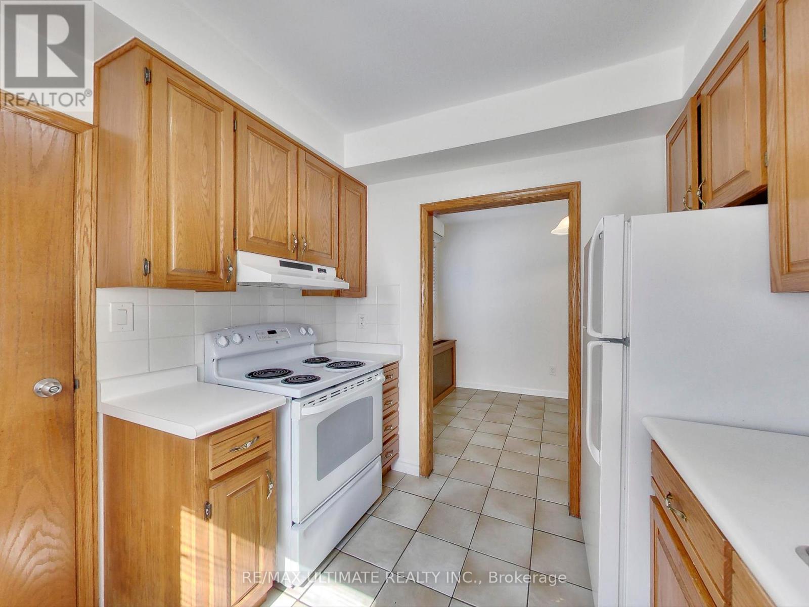 1654 Dufferin Street, Toronto, Ontario  M6H 3L8 - Photo 13 - W12399976