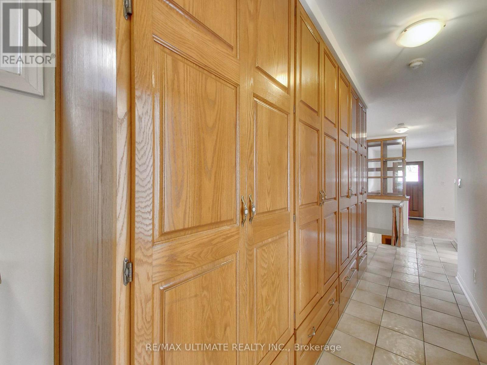 1654 Dufferin Street, Toronto, Ontario  M6H 3L8 - Photo 16 - W12399976