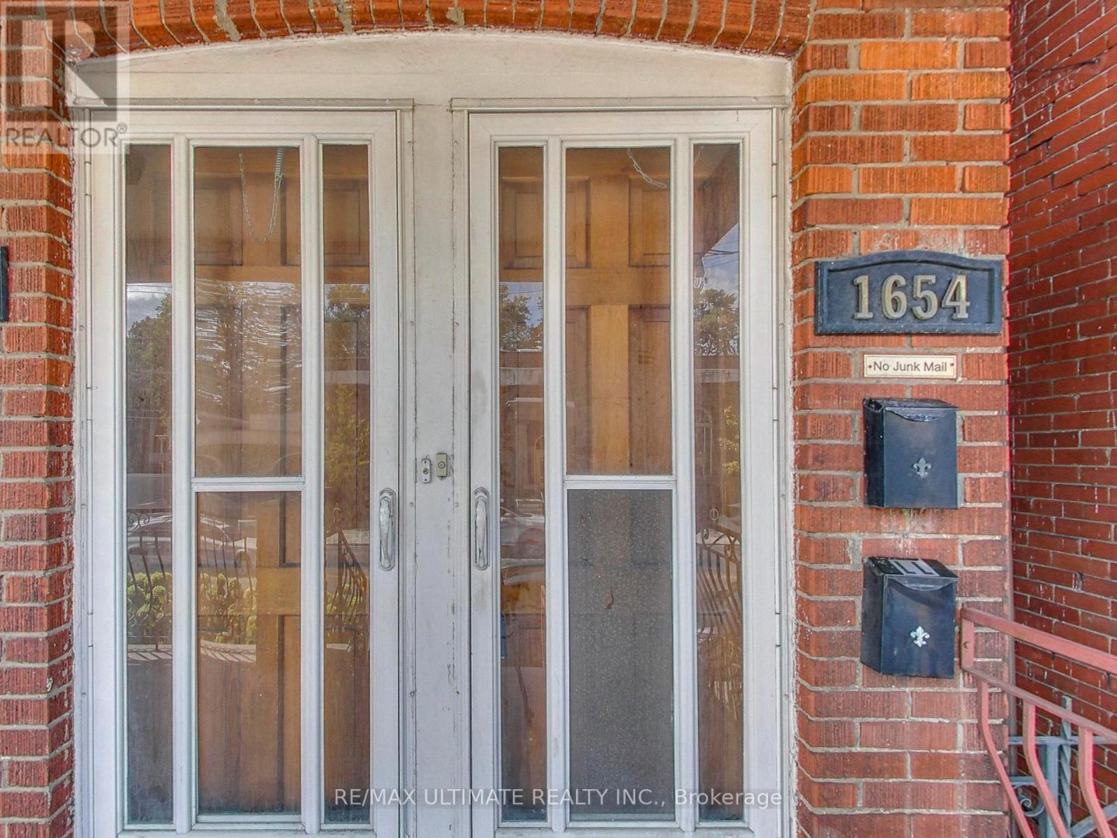 1654 Dufferin Street, Toronto, Ontario  M6H 3L8 - Photo 2 - W12399976
