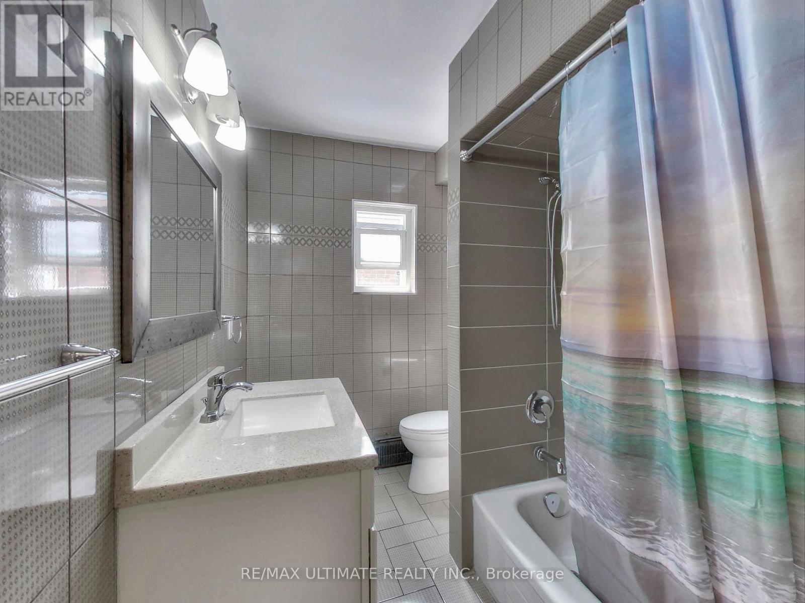 1654 Dufferin Street, Toronto, Ontario  M6H 3L8 - Photo 20 - W12399976