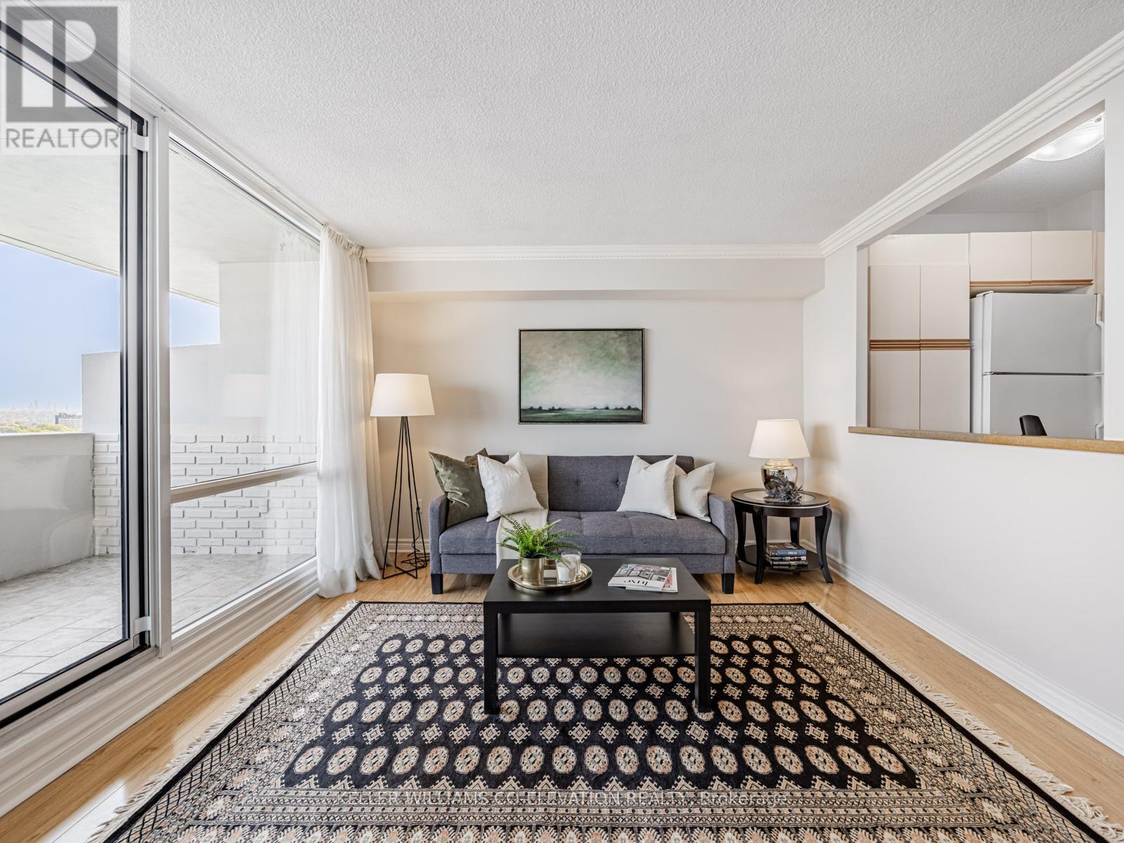 2009 - 250 Scarlett Road, Toronto (Rockcliffe-Smythe), Ontario  M6N 4X5 - Photo 10 - W12400006